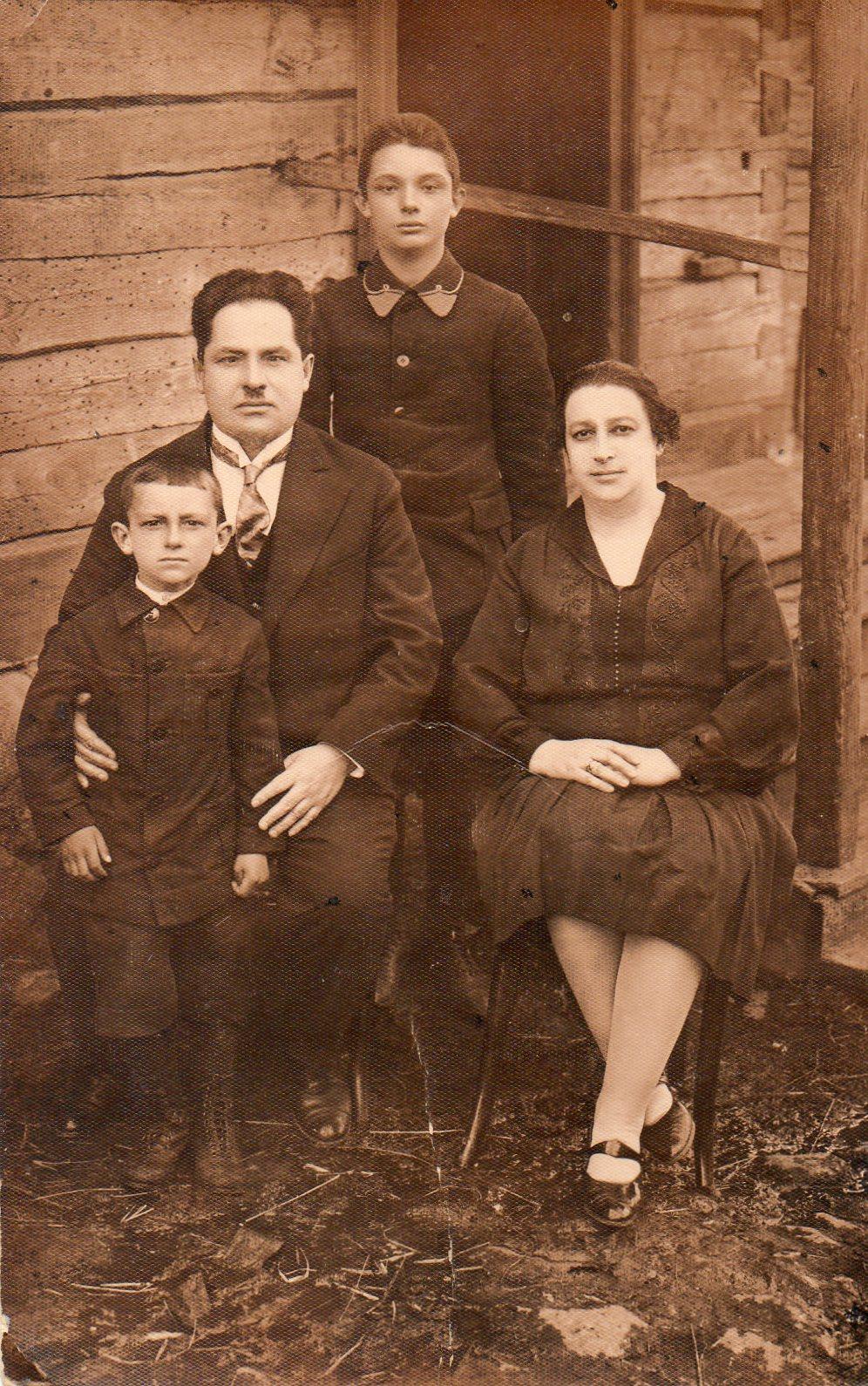 W.Zajączkowskis su tėvais