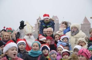 Senovinių žibintų miestas Trakai tapo ir Kalėdų sostine
