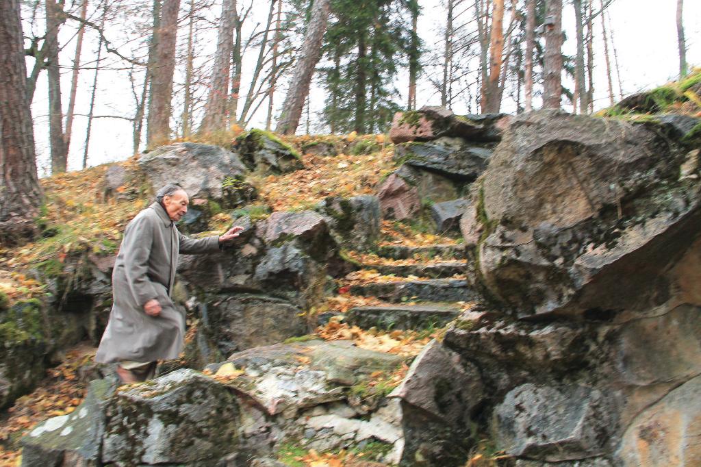 Grafas Juzefas Tiškevičius lanko Užutrakio parką