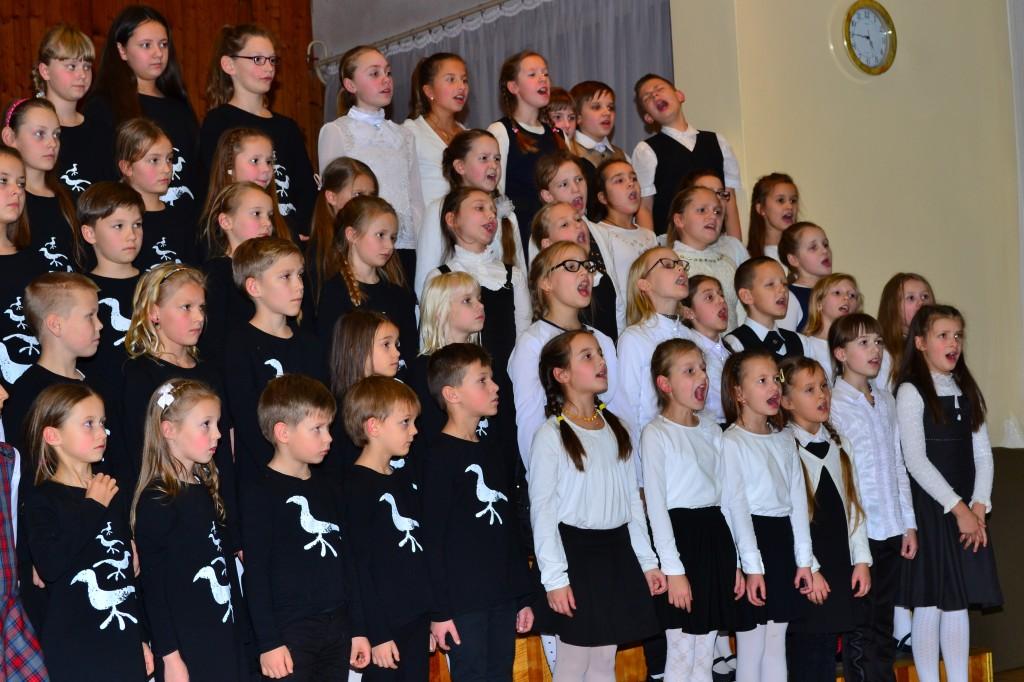 Chorų festivalyje-konkurse „MŪSŲ DAINOSE“ skambėjo vaikų balsai