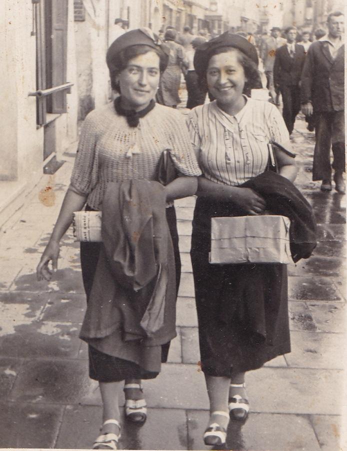 Ana Robačevska-Jutkevič (kairėje) su 