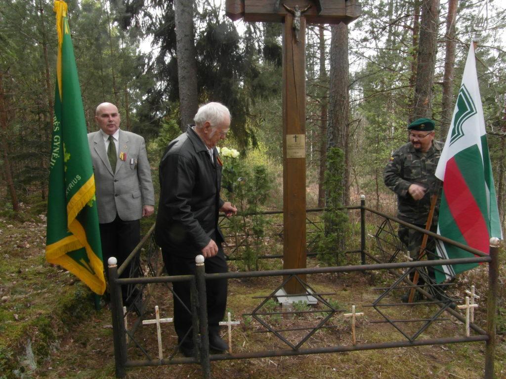 Prie Bakaloriškių kryžiaus