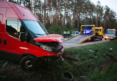Trijų automobilių avarija Trakų rajone: 1,84 promilės girtumas ir du žmonės ligoninėje