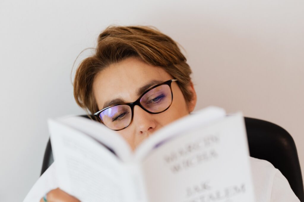 Skaitymo akiniai jau nepadeda? Kitoks būdas skaityti – garsinės knygos