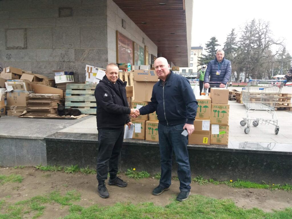 Reinės miesto gyventojai surinktą paramą ir vėl skyrė Trakų miestams partneriams Ukrainoje