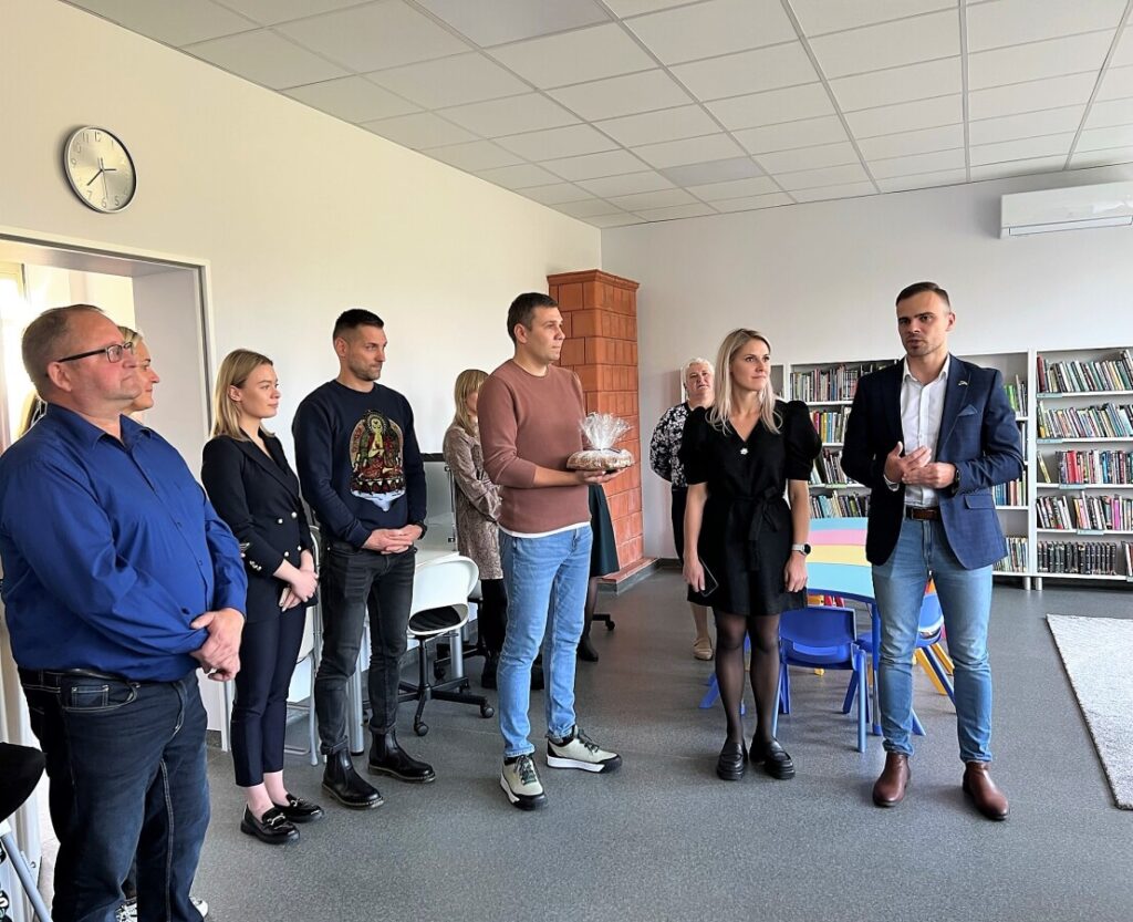 Bijūnuose atidaryta atnaujinta biblioteka